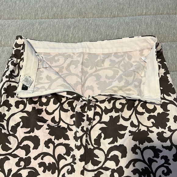 J. Crew Stretch Floral Pattern A-Line Mini Skirt With Zipper Size 6 - Picture 8 of 9